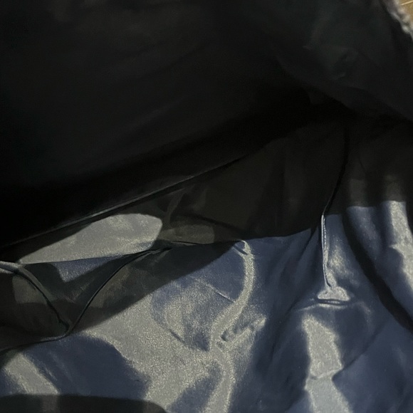 Snakeskin Textured Indigo Tote Bag - Picture 2 of 3